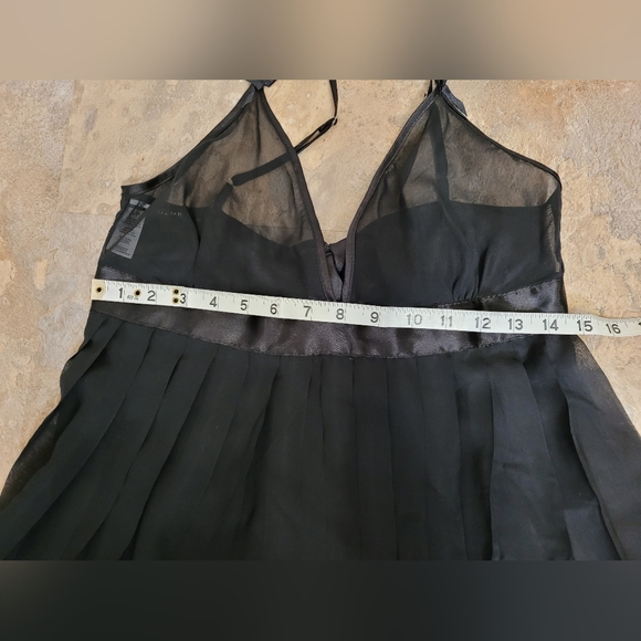 Satiny Lingerie with adjustable features. - Picture 2 of 7